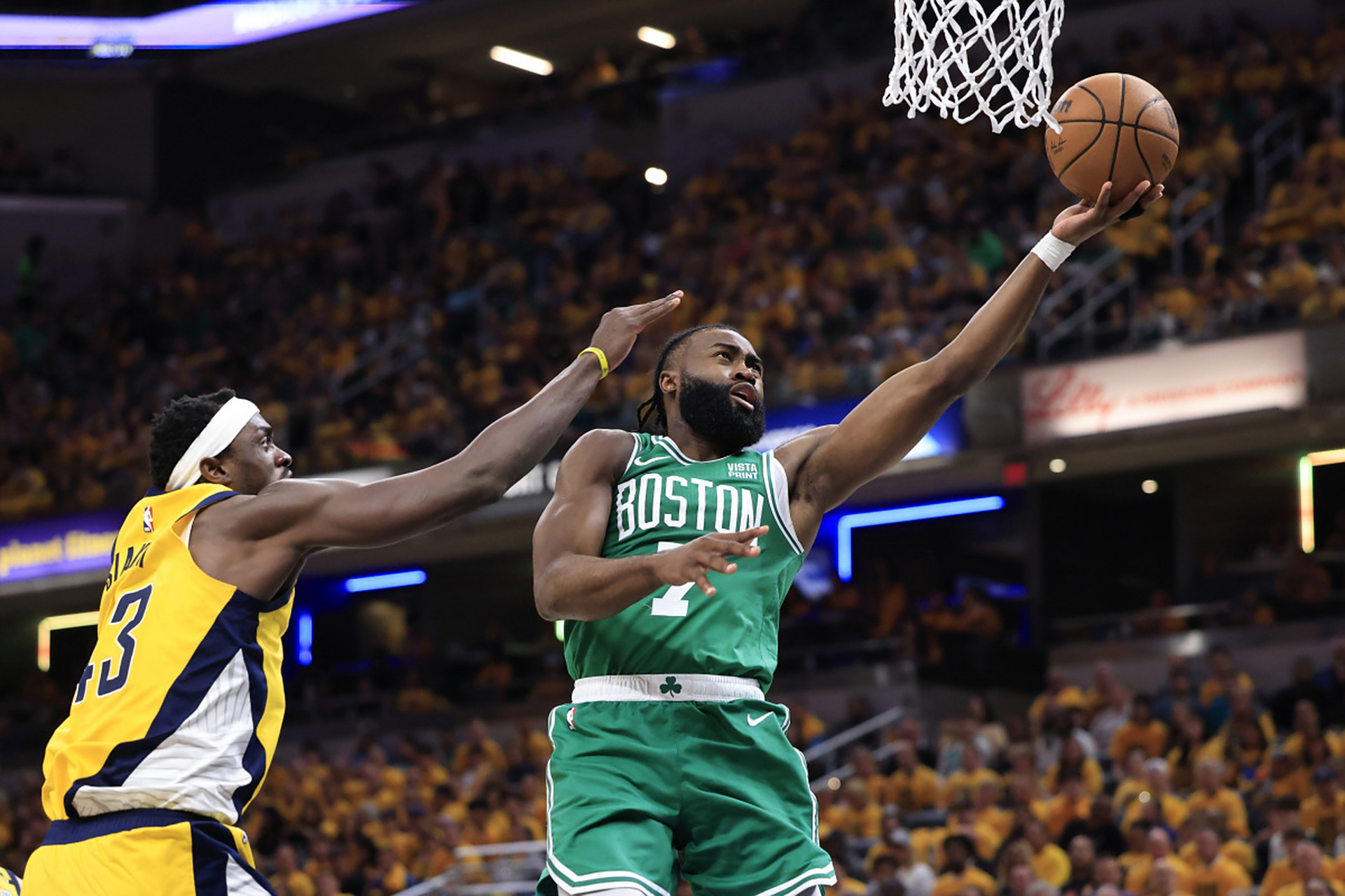 塔图姆在雄鹿比赛中大比分获胜,比赛局势复杂引发热议!全场沸腾不已的简单介绍 塔图姆在雄鹿比赛中大比分获胜,比赛局势复杂引发热议!全场沸腾不已的简单介绍